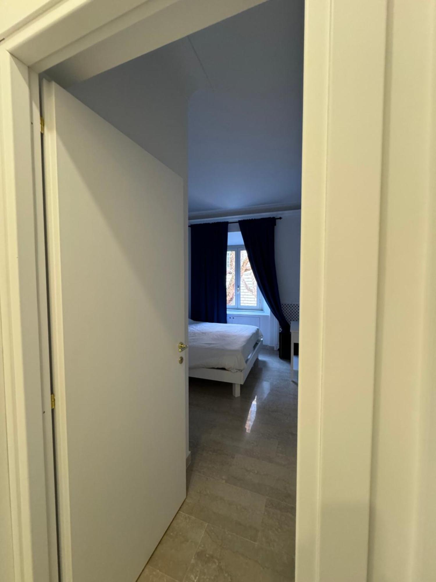 Costantino Rooms Рим Екстериор снимка